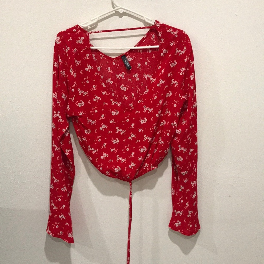 Red blouse ❤️ - Picture 2 of 2